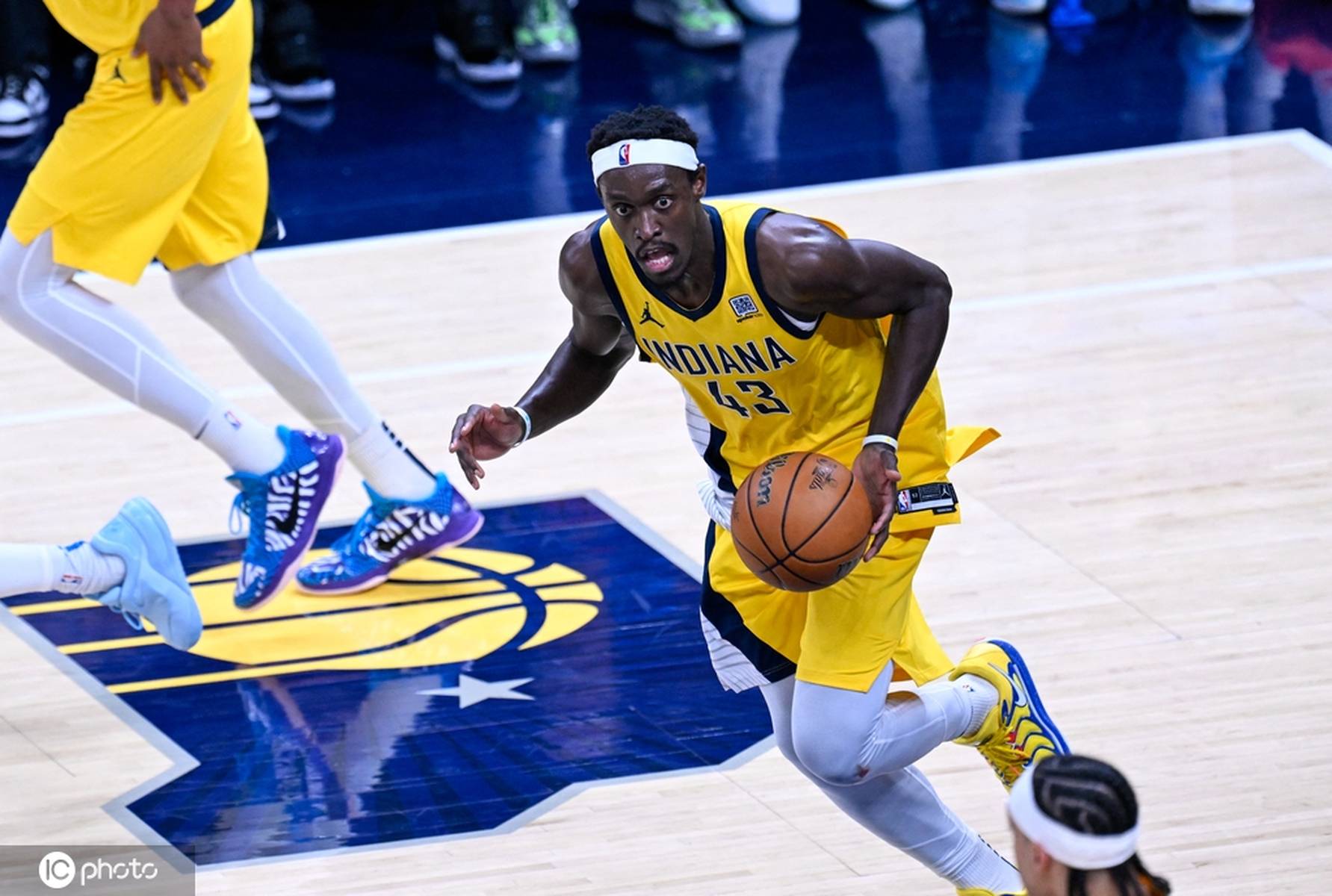 关于西亚卡姆关键节点逆转，老鹰带队取胜！的信息