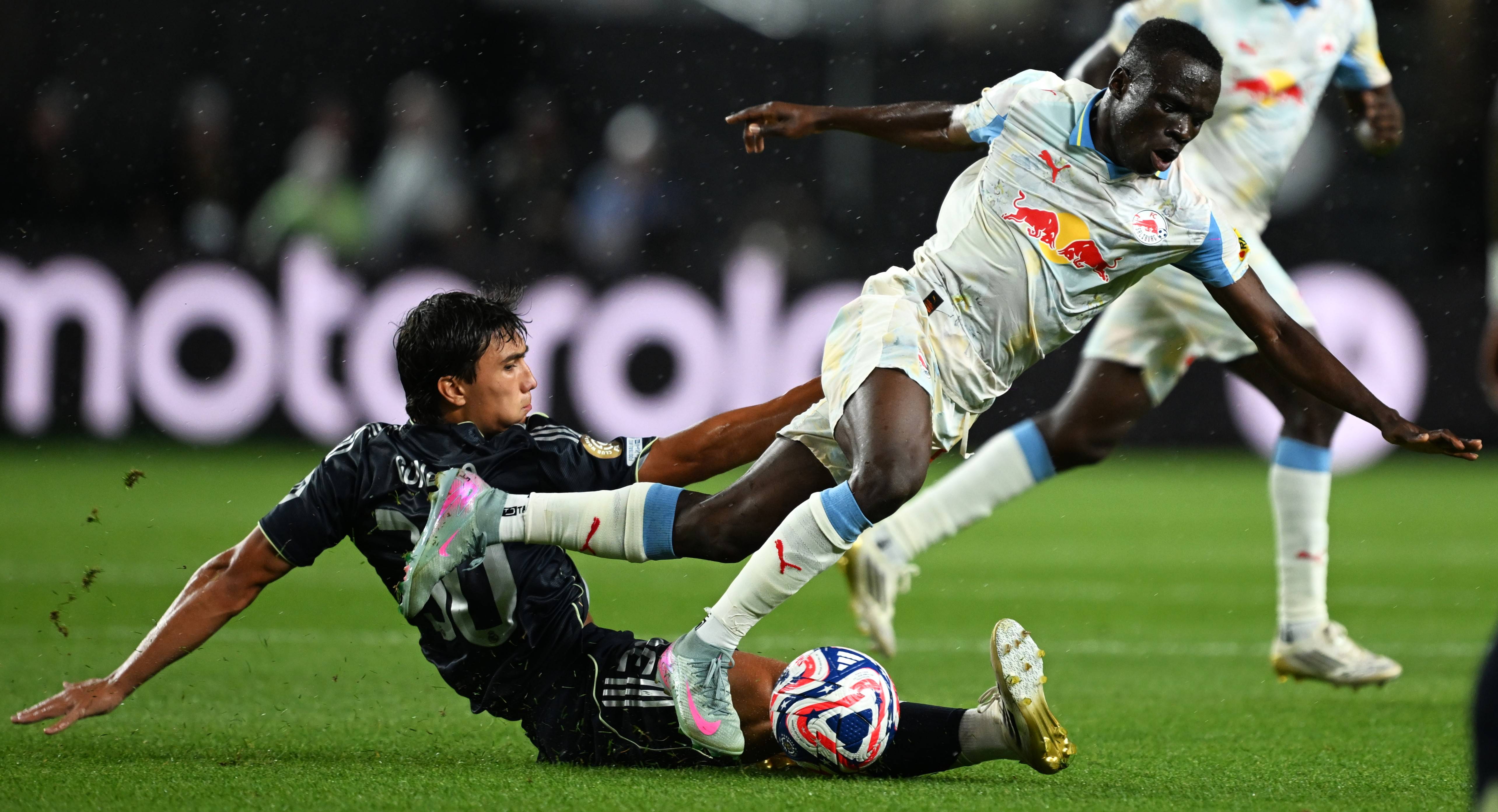 赛前欧联焦点战；奥兰多魔术造点机会；悬念犹存；年轻球员得到机会的简单介绍