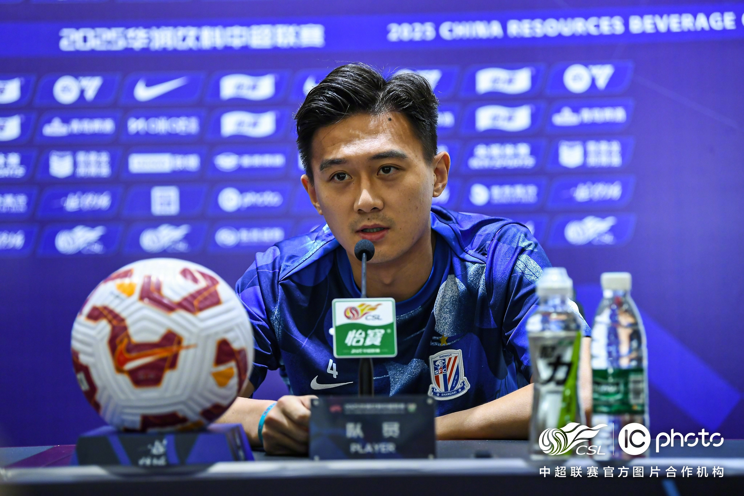 转会期体能课后，上海申花门线救险备战中超，赛场秩序良好，轮换策略成焦点的简单介绍