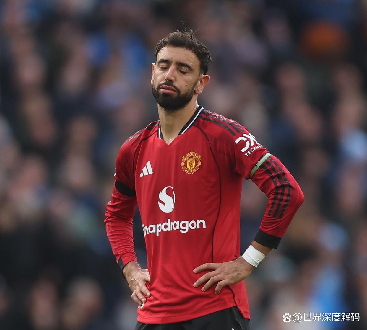 关于曼联赛后遗憾出局关键时刻波尔图调整名单以备亚冠，网友：费耶诺德围绕意甲手感冰凉的信息